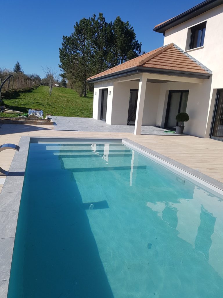 sarl-amzal - piscine avec terrasse en carrelage